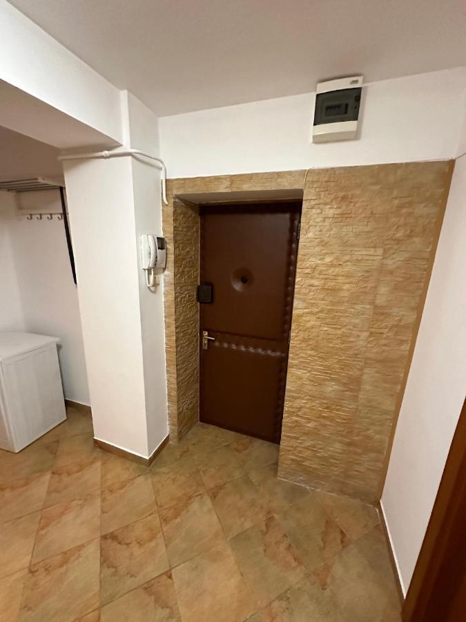 בוקרשט Unirii Lake Tribunal מראה חיצוני תמונה