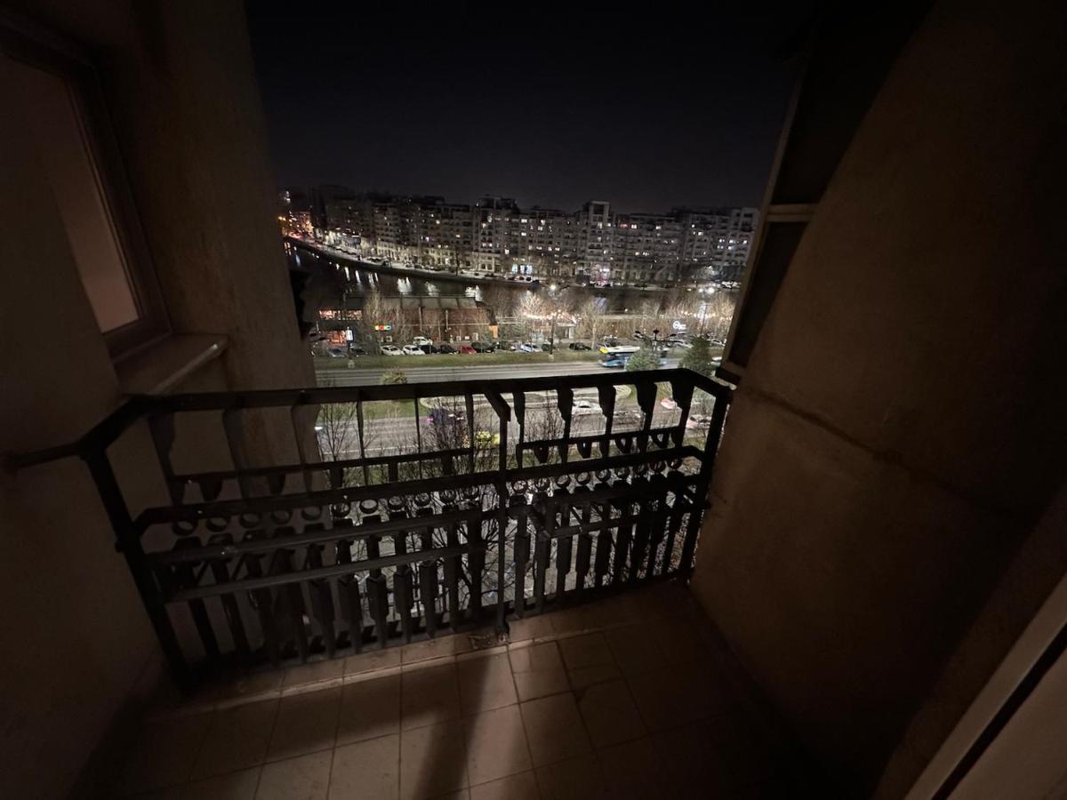 בוקרשט Unirii Lake Tribunal מראה חיצוני תמונה
